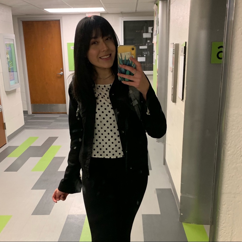 Meet your Posher, Andrea